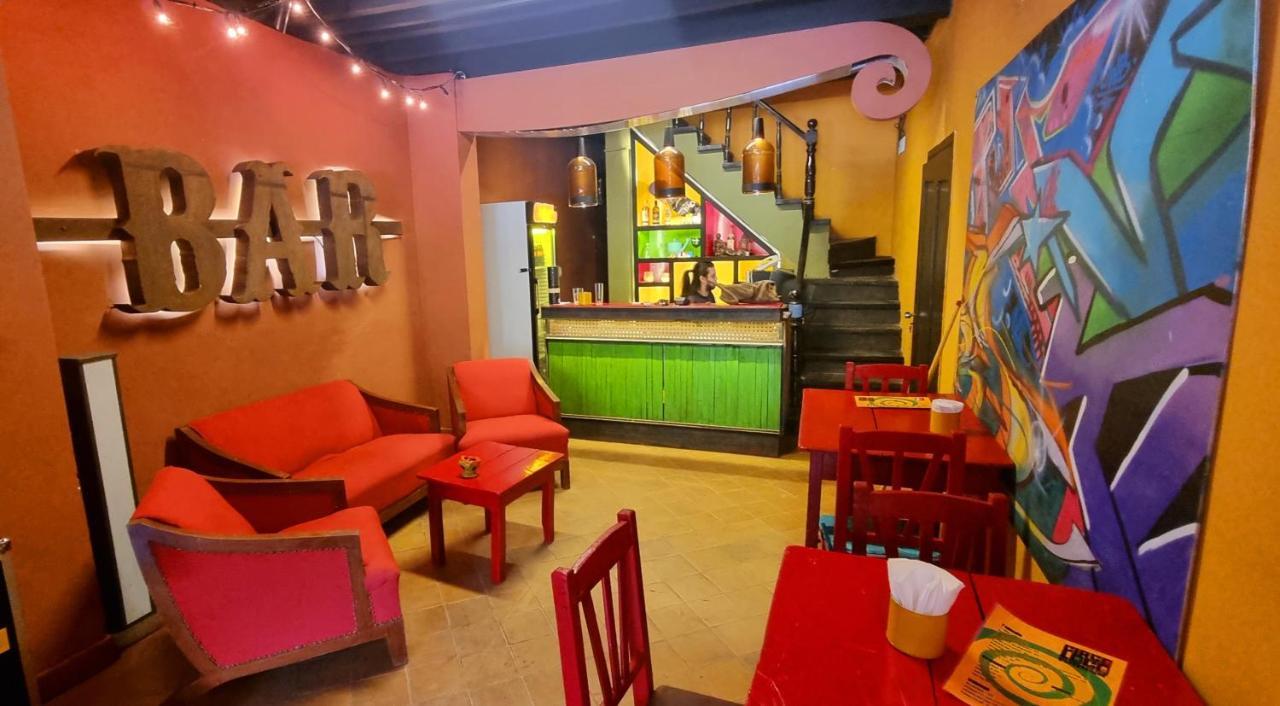Circo Hostel 亚松森 外观 照片